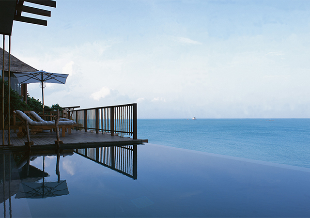 Ocean front Pool villa