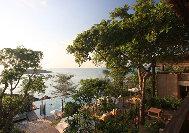 Located just six kilometres from Samui Airport, the 20-acre, or around 9-hectare estate is a 45-minute flight south of the Thai capital, Bangkok.