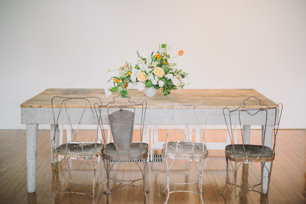 The clean layout of the studio allows clients to effortlessly turn their dreams into reality around them. This versatility has made it possible to host everything from beautiful wedding receptions, creative corporate retreats as well as fun and festive b