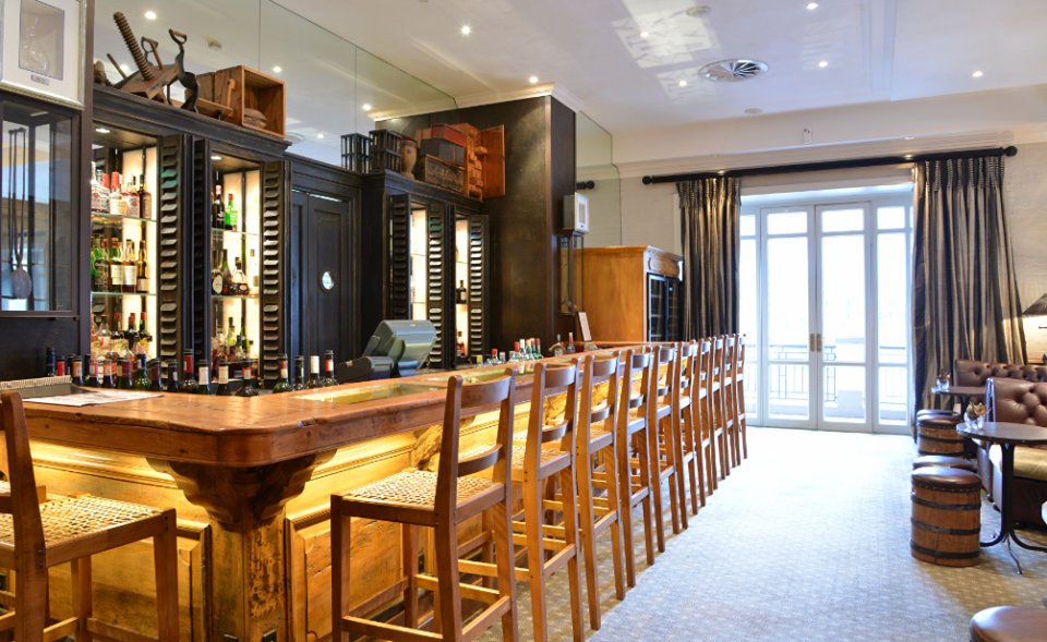 Signal's menu connects this colourful past with the present through innovative combinations and flavours that hail from Cape Town's heritage.