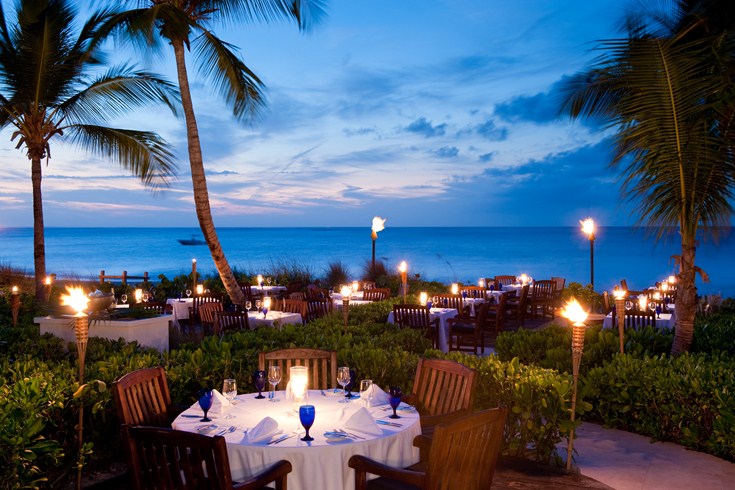 Dine by the beach