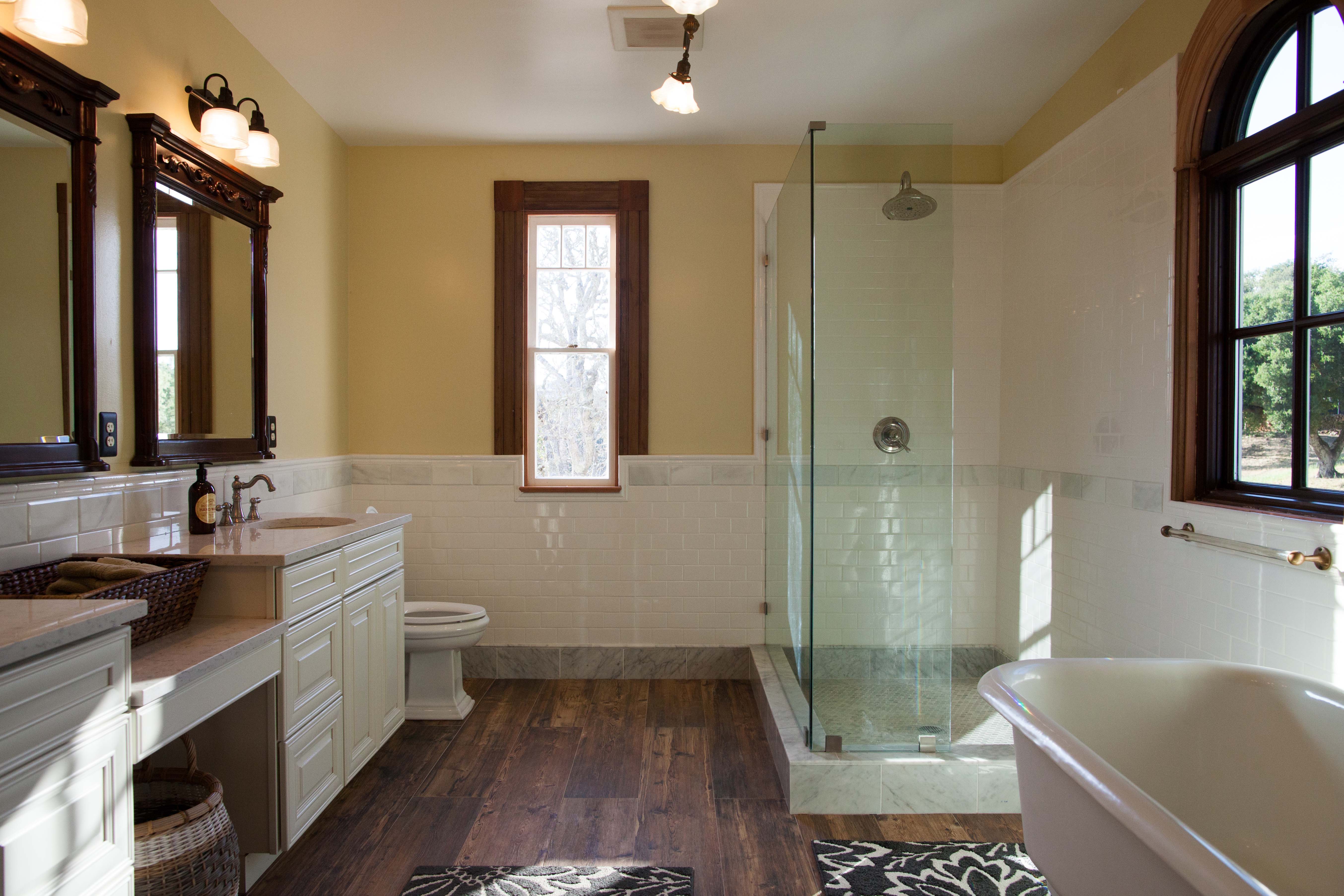 Grand Victorian Bathroom