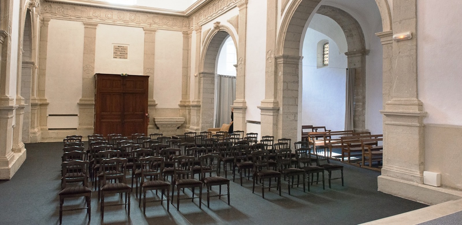 Organize your conferences, conventions, seminars or any other professional event in the unique untouched setting of the Couvent des Minimes Hotel & Spa L'Occitane.