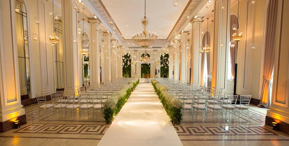 A popular choice for discerning brides, this elegant venue hosts the most stylish weddings in Rio.