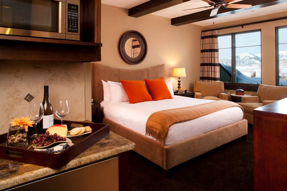 Lumière Telluride consists of only 11 hotel rooms and 18 one-, two-, three-, four- and five-bedroom residences and penthouses.