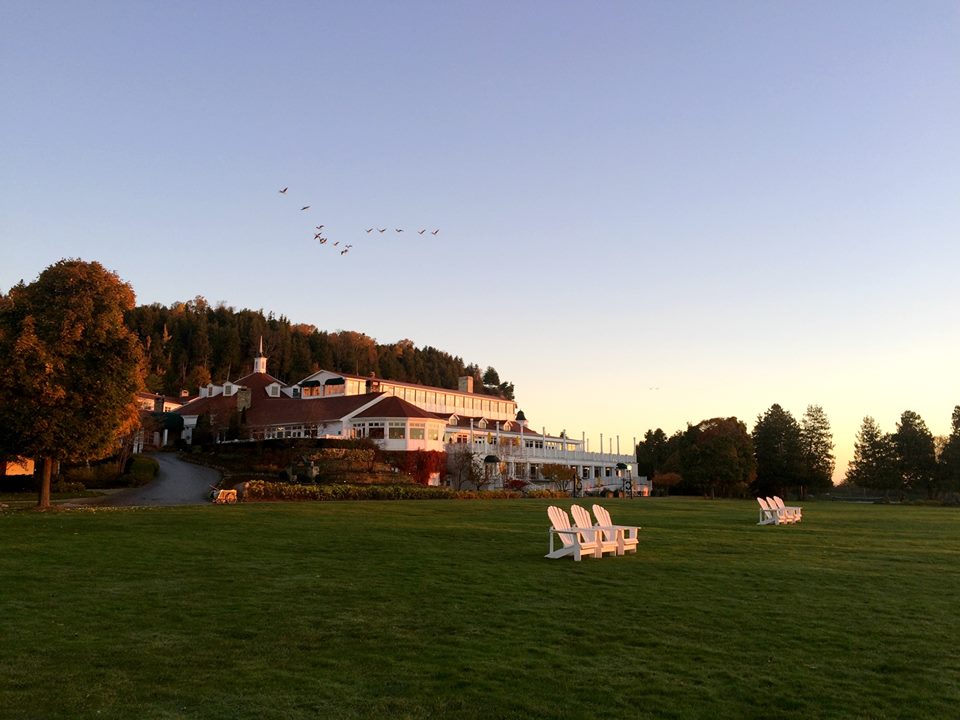 Surrounded by the beauty of Lake Huron and Mackinac Island, Mission Point Resort is the picturesque choice for Mackinac Island weddings, vow renewals, and more.