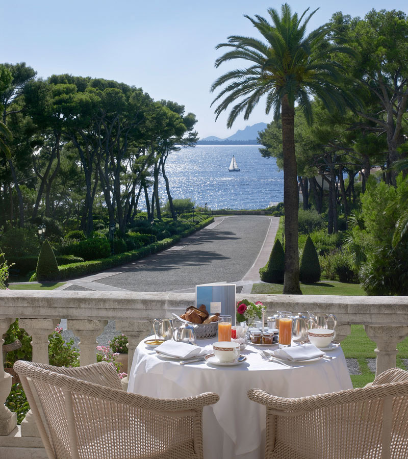 Beautiful views of the Mediterranean can be seen from rooms and restaurants alike.