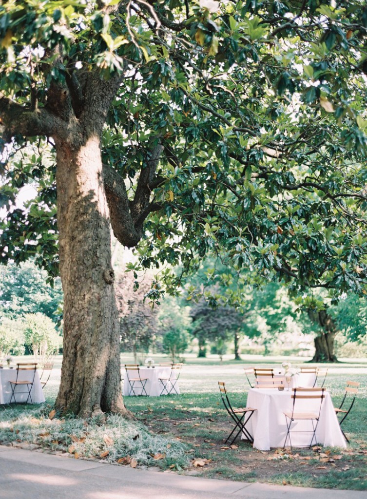 Creative Direction & Styling: Ginny Au | Floral Design: Tinge Floral  | Calligraphy & Paper: Signora e Mare | Rentals: 12th Table
