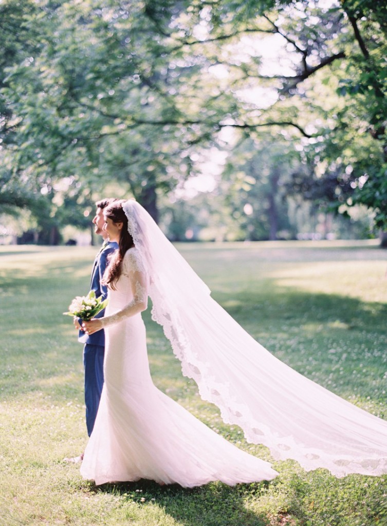 Creative Direction & Styling: Ginny Au | Floral Design: Tinge Floral  | Calligraphy & Paper: Signora e Mare | Rentals: 12th Table