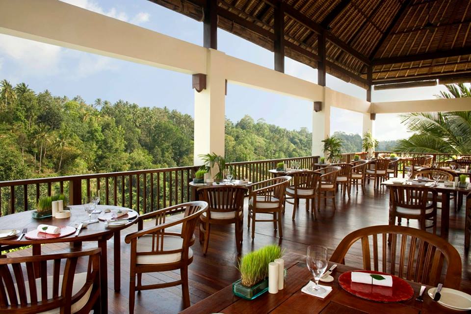 Experience creativity, warmth and impeccable Art cuisine at The Hanging Gardens of Bali.