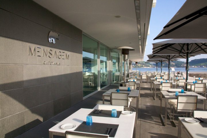 The Cafetaria Mensagem that boasts a select seasonal cuisine and has stunning views directly overlooking the marina.