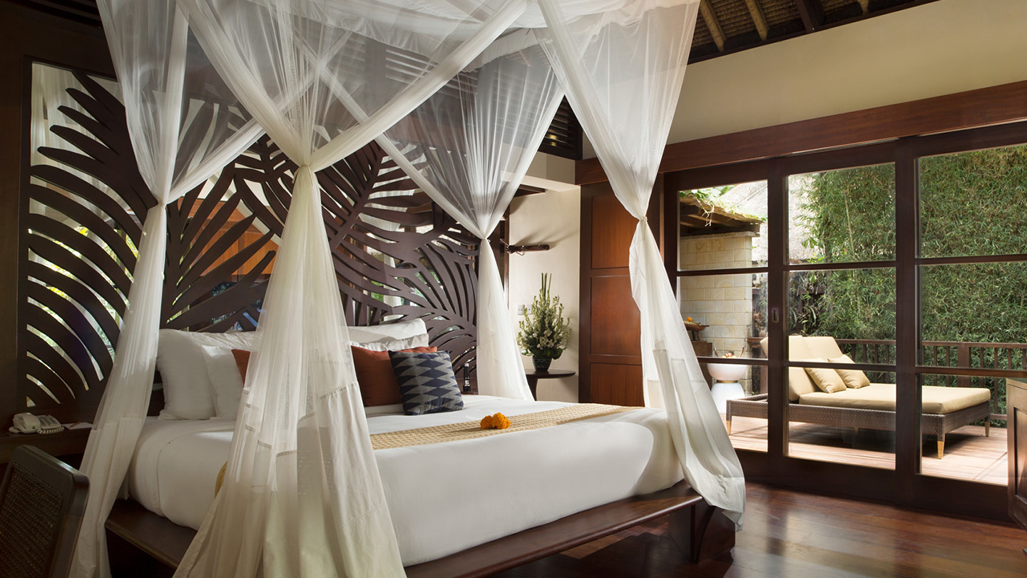 Nestled deep in the heart of Ubud’s rich rainforest preserve, this enchanting five star boutique resort, designed in complete harmony with nature, has 44 private individual villas and suites.