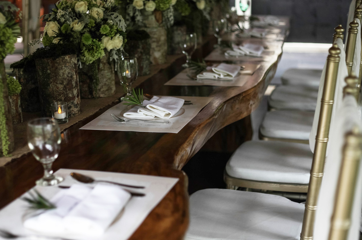 Whether you desire a more traditional wedding or a bespoke intimate ceremony, Hanging Gardens Ubud is able provide an expert wedding coordinator plus full catering services to make your day run smoothly.