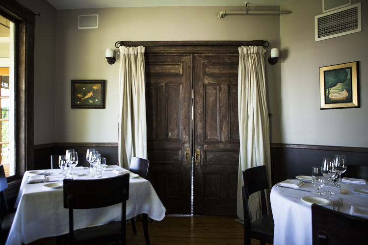 The larger, new 'Primo Room' also offer an intimate aura, but allows for a more modern, yet traditional vibe.