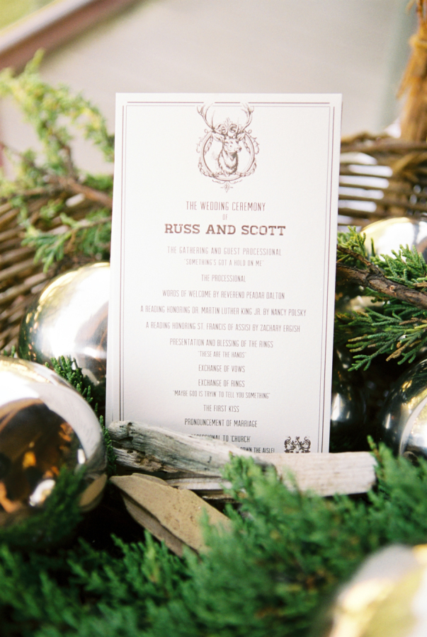 Event & Floral Design: Scott Corridan Design | Day of Coordinator: L'Relyea Events | Stationery: Hello Lucky