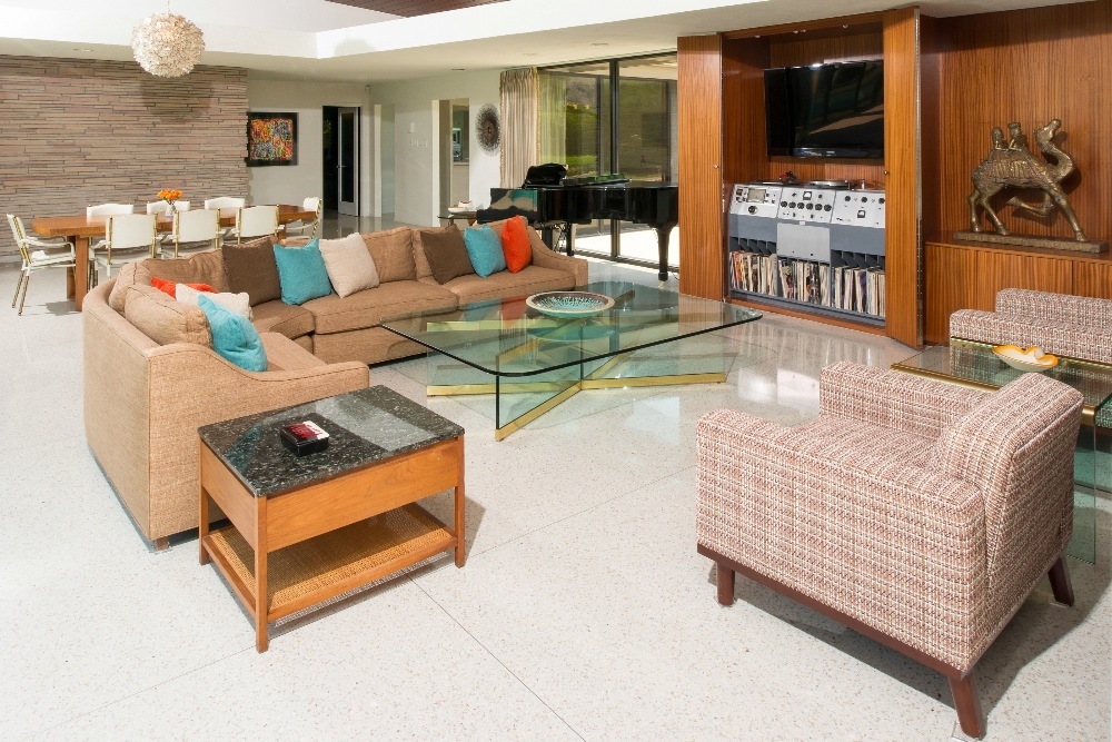 The legendary residence was host to some of the valley’s most glamorous parties with Hollywood’s brightest stars of the day.