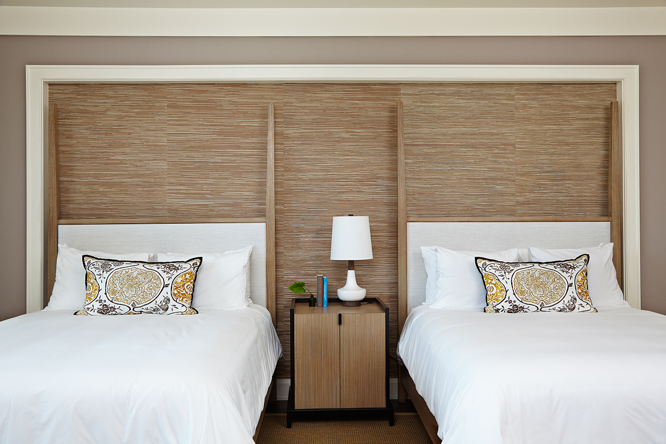 Merging the height of contemporary luxury with the understated elegance of authentic island life, The Island House offers today's sophisticated traveller an experience that is warm and intimate in spirit, polished and discerning in character.