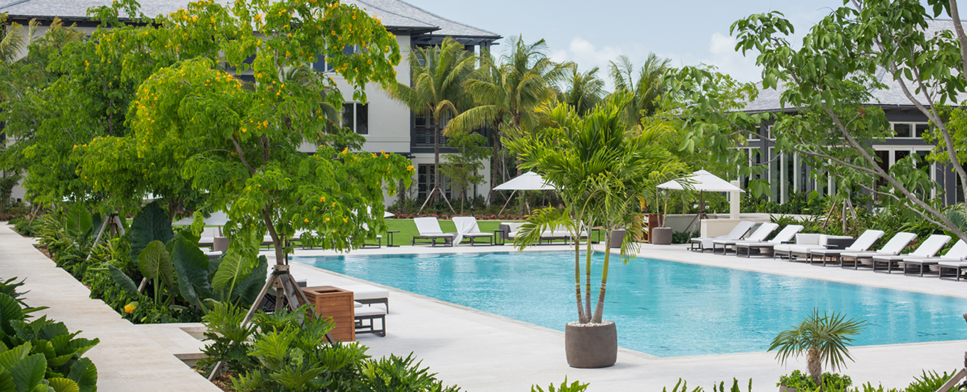 Spacious and secure, commanding spectacular views of both the ocean and the picturesque southern expanse of the island.