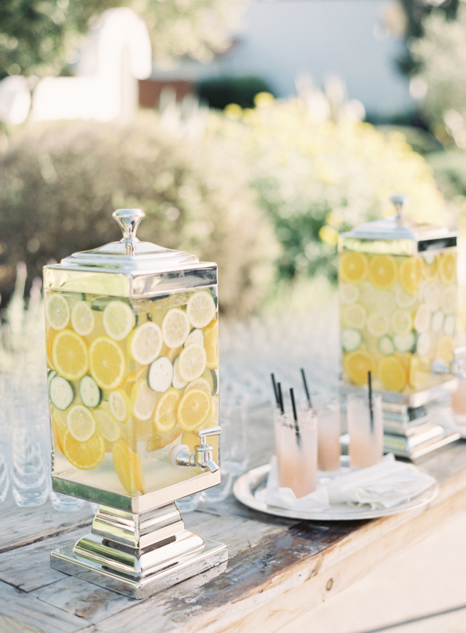 Refreshments during cocktail hour.