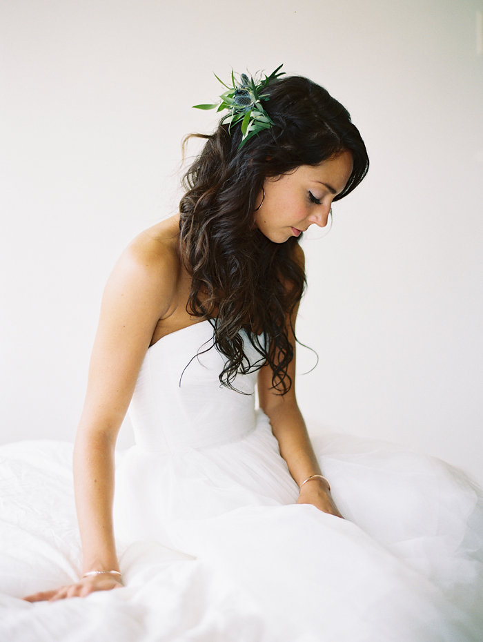 Event + Floral Design : Jaclyn Journey | Dress : Monique Lhuillier