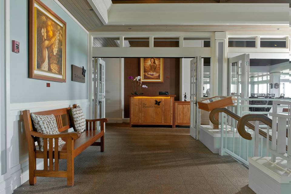 The Plantation House Restaurant is renowned by visitors and local residents for its casual elegance and island style ambiance.