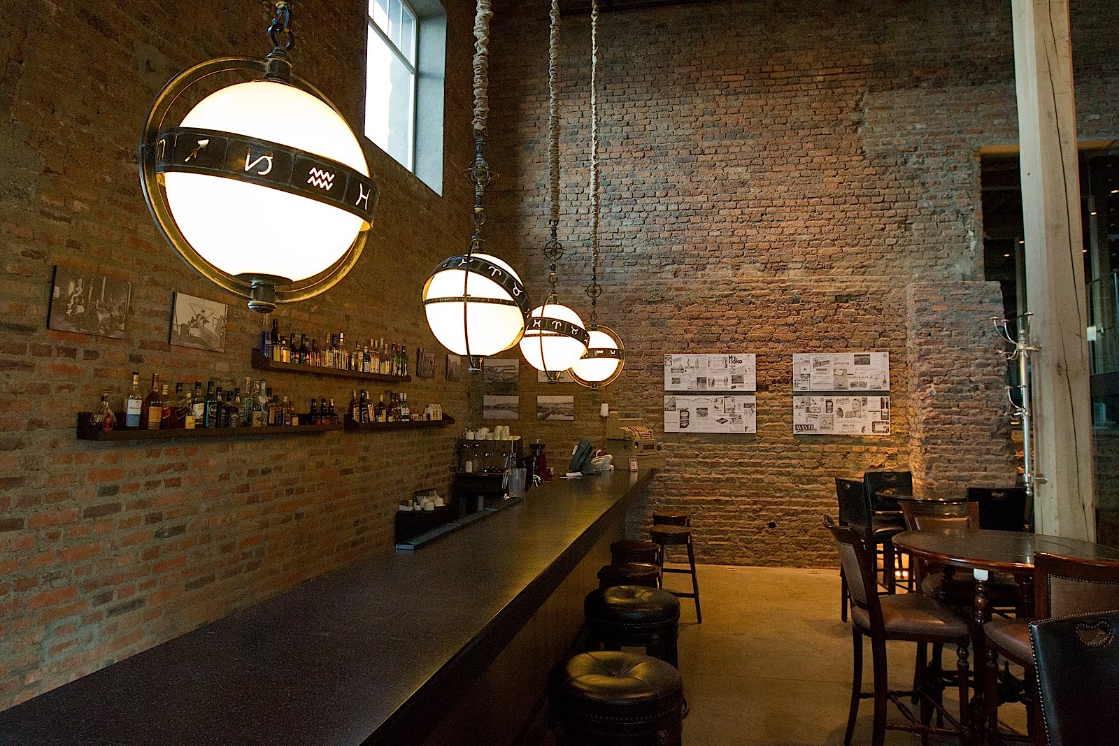 Step up to the bar at The Singular Patagonia and chat under the warm lights of the tastefully decorated bar and lounge.