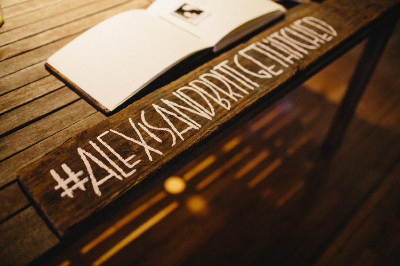 Guestbook: Our Wedding Invites