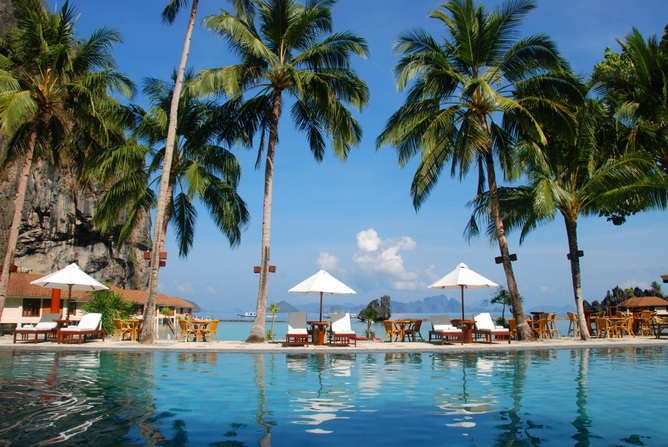 Nestled between a lush four-hectare forest and a calm, shallow lagoon, Lagen Island, El Nido Resorts’ Eco-Sanctuary island resort, has the densest forest over limestone out of the 45 islands and islets of Bacuit Bay.