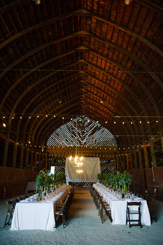 Florist: April Flowers | Rentals: All About Table Tops