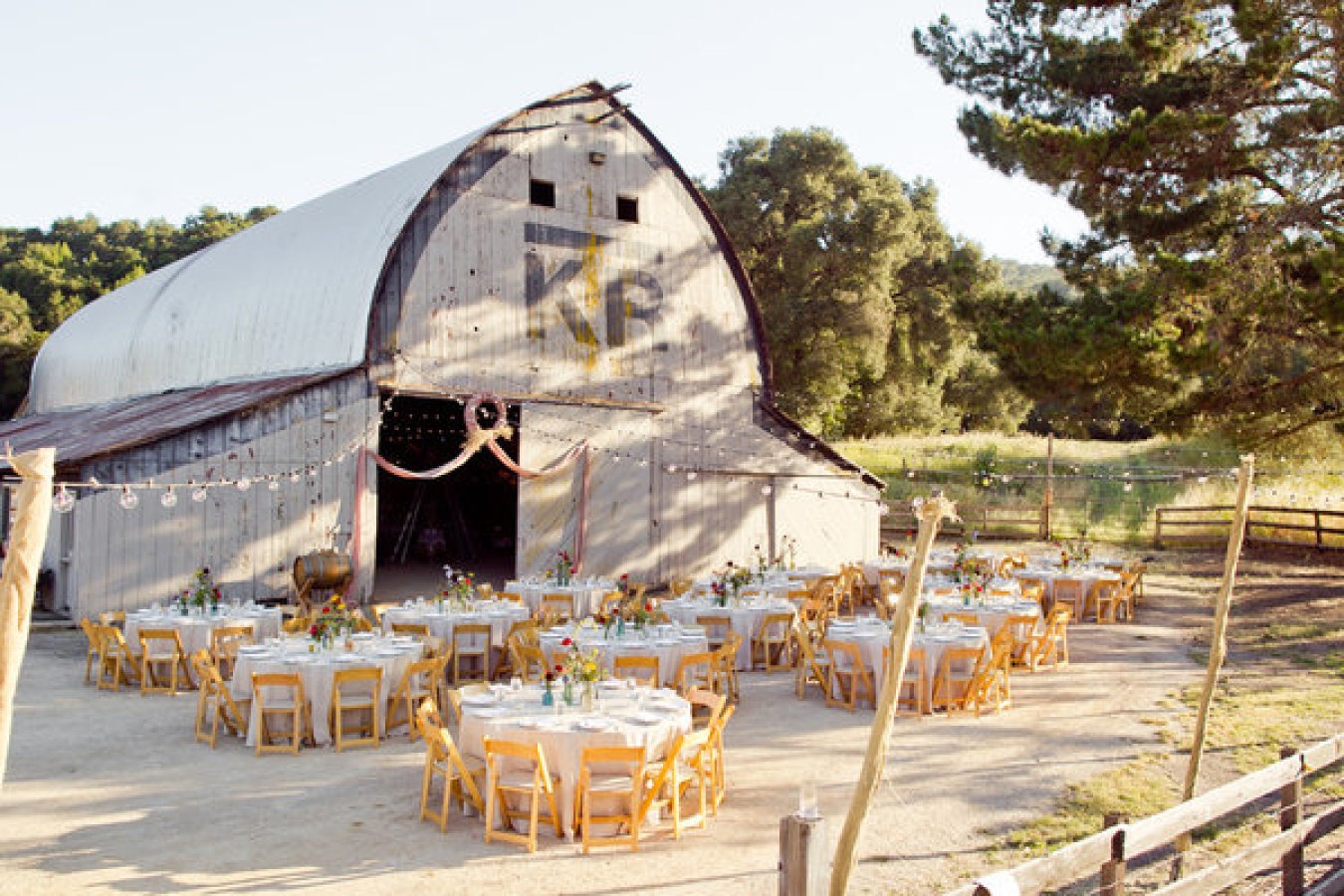 Wedding Coordination: Touch of Style Events | Florist: The Green Vase
