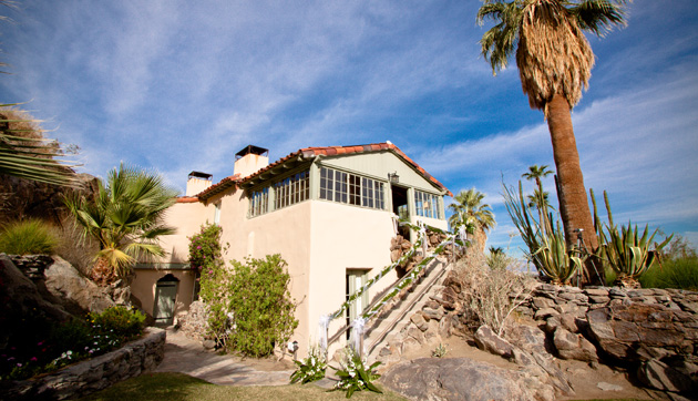 The lush desert gardens will envelop your guests in a fairytale-like setting, allowing your wedding vision to come to life.