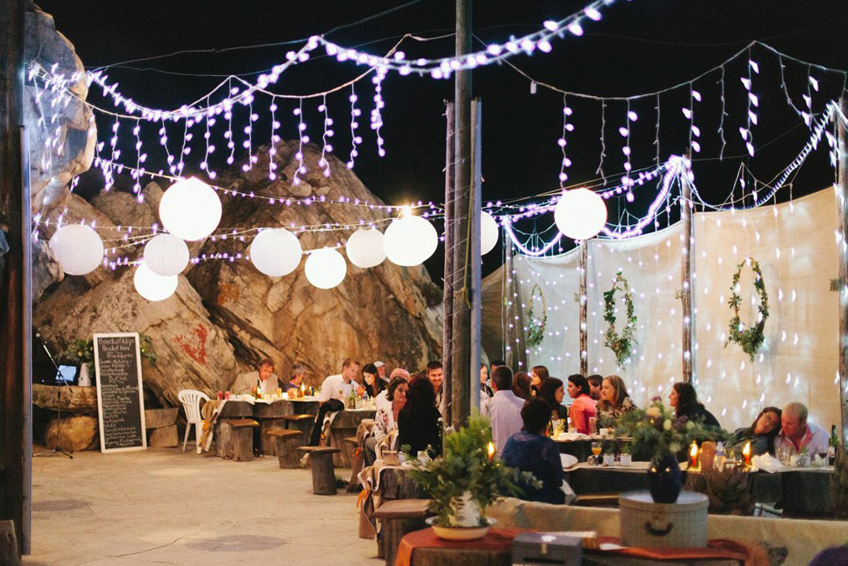 At night, when the stars lit up, the open air part gets transformed into a fairy castle wonderworld under the stars.