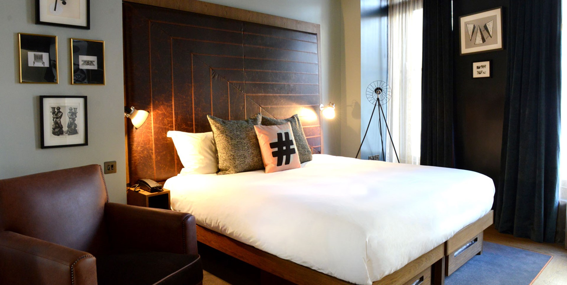 Like things big? Then this is as big as our rooms get in The Hoxton, Holborn. Go on, stretch out in that King bed you deserve it.