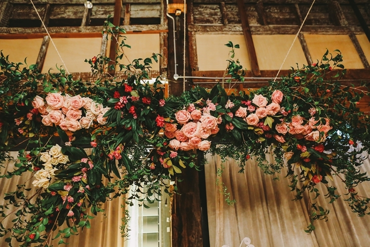 Florals: Jardine Botanic | We welcome the opportunity to discuss your upcoming special event and the role which Simmer can play in bringing it to life.