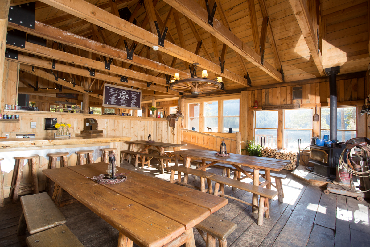 Our recently renovated Lodge Restaurant & Bar features some of Vail's finest barbecue fare.
