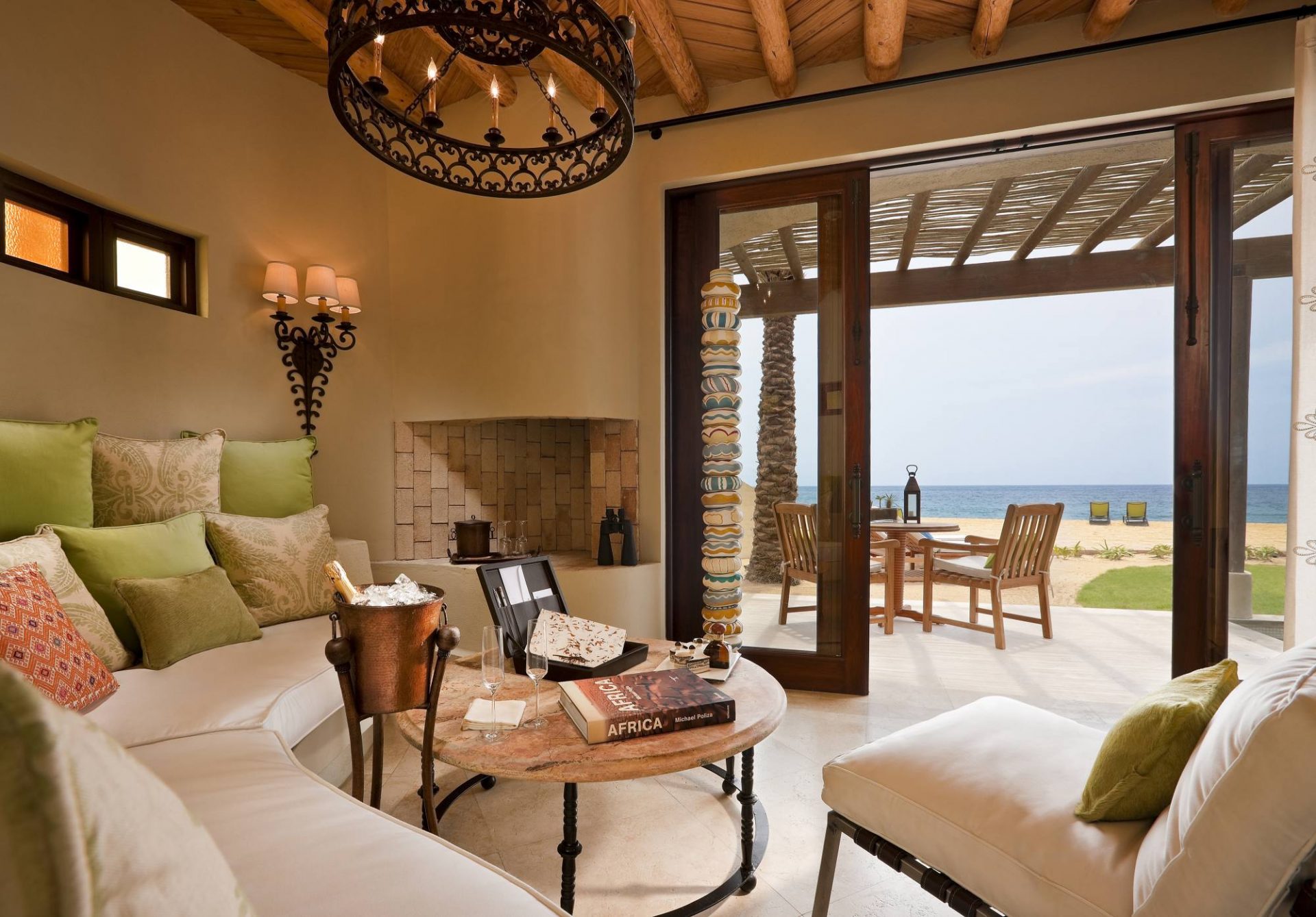 From spacious guestrooms to four-bedroom Los Cabos suites, every room has an ocean view and a private terrace, providing scenic views of an undisturbed landscape.
