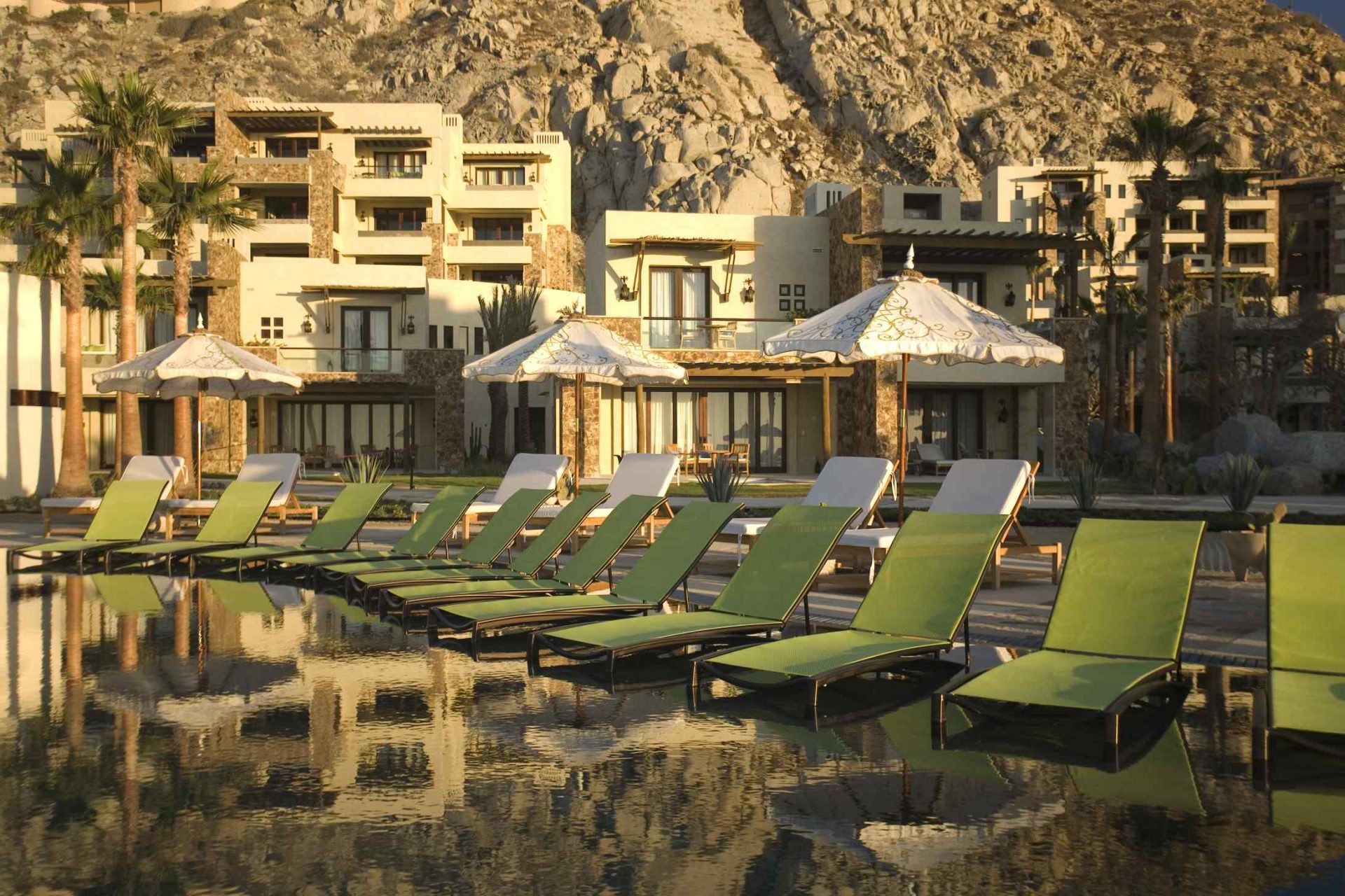 Located just on the other side of the Dos Mares tunnel, The Resort at Pedregal offers easy access to legendary activities and attractions, including world-class golf, sea cruises and more.