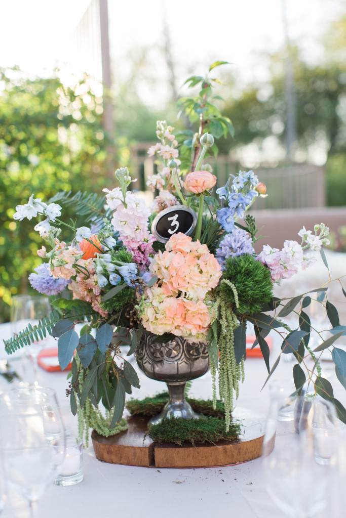The Inn’s “old Arizona” character and charm, spectacular landscaping and beautiful desert vistas create an intimate atmosphere and breathtaking backdrop for those celebrating their special day.