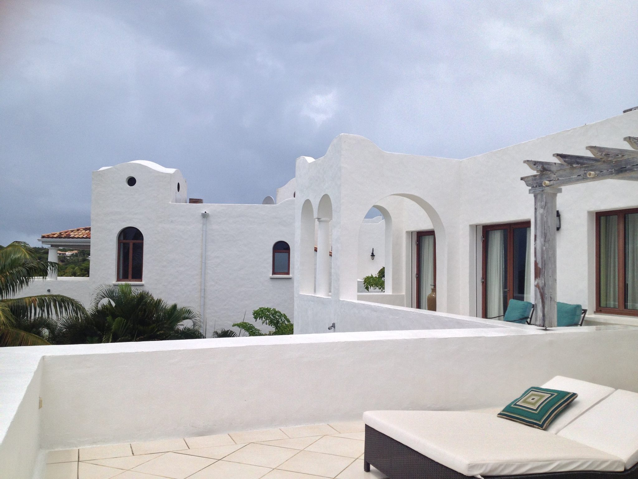 Each of our three- or four-bedroom Villas is palatial yet comfortable. Master bedrooms have generous private terraces overlooking the Caribbean Sea, and the fully equipped kitchens are perfectly suited to entertaining.
