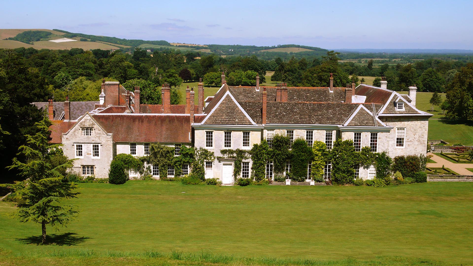The Firle Estate sits in the heart of the South Downs National Park and just 60 miles from the centre of London.