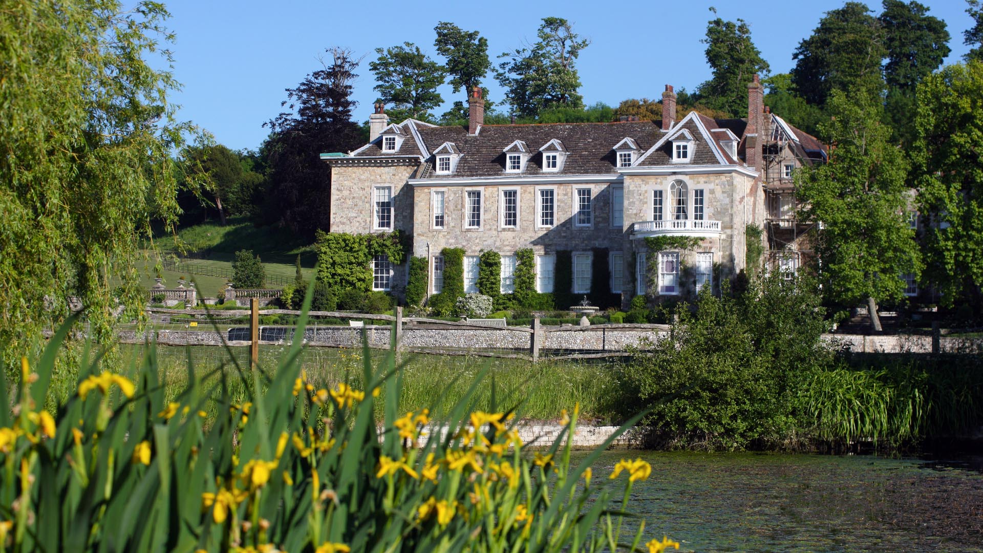 The private gardens surrounding Firle Place cover nearly 300 acres, 190 of which are parkland and are maintained by a team of full-time gardeners.