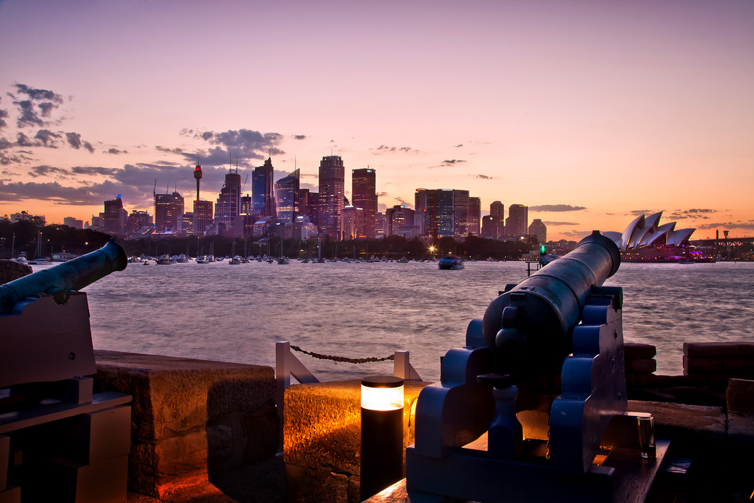 From 1906 to 1942, the 1 o’clock cannon was fired each day to enable sailors to correctly set their ship’s chronometer to the local time.