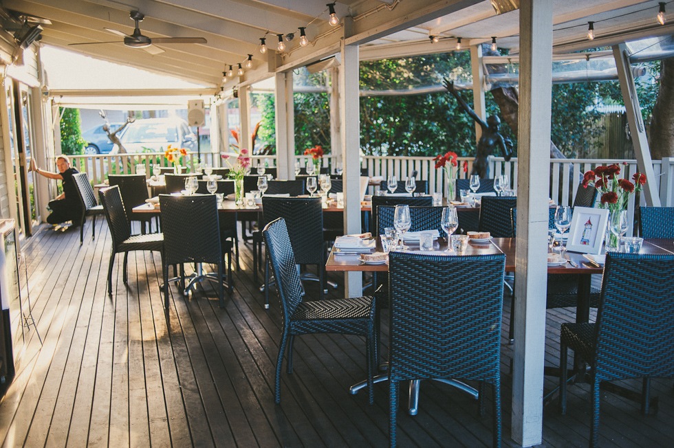 Showcasing the diversity of the wonderful local region Harvest creates fabulous
fresh, local, organic food sourced from local artisan producers & the restaurants own gardens & farm.