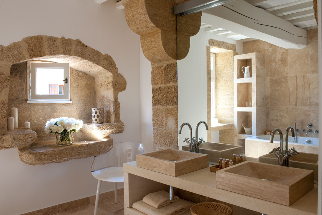 A mix of natural materials with contemporary touches.