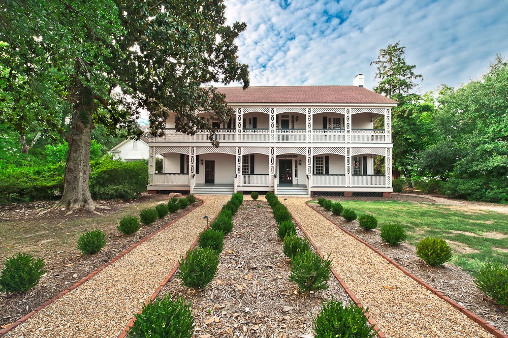 Built in 1838 and set in the heart of Rock Hill, SC, the White Home is a beautiful setting for your next event.