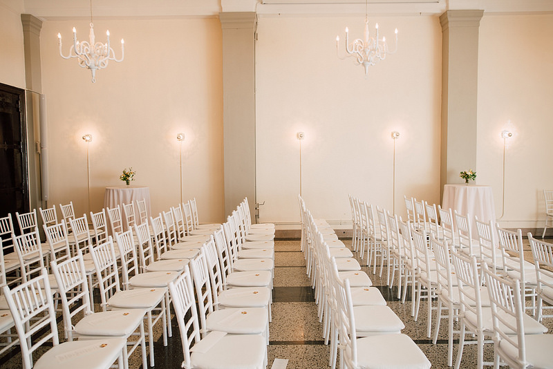 With a breathtaking view of the Basilica, this airy space maintains charming details from its original Stutz Bearcat automobile showroom days, including a beautifully refurbished terrazzo marble floor, oversized vintage elevator doors and glass sconces.