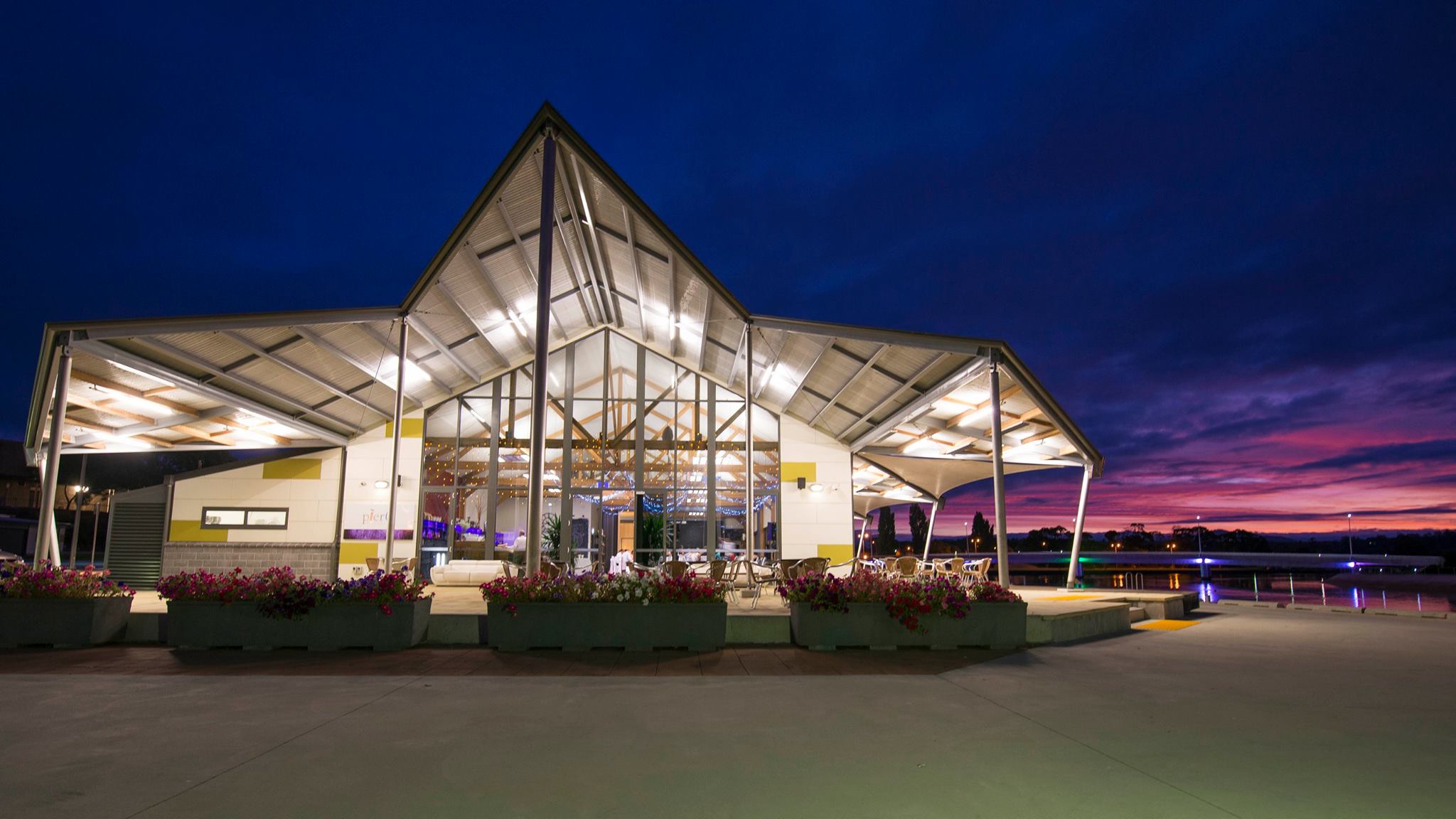 Architecturally designed, the Pier01 venue sits on the Ulverstone Wharf at the Leven River with picturesque views out to the ocean and looking out to the regional hinterland.