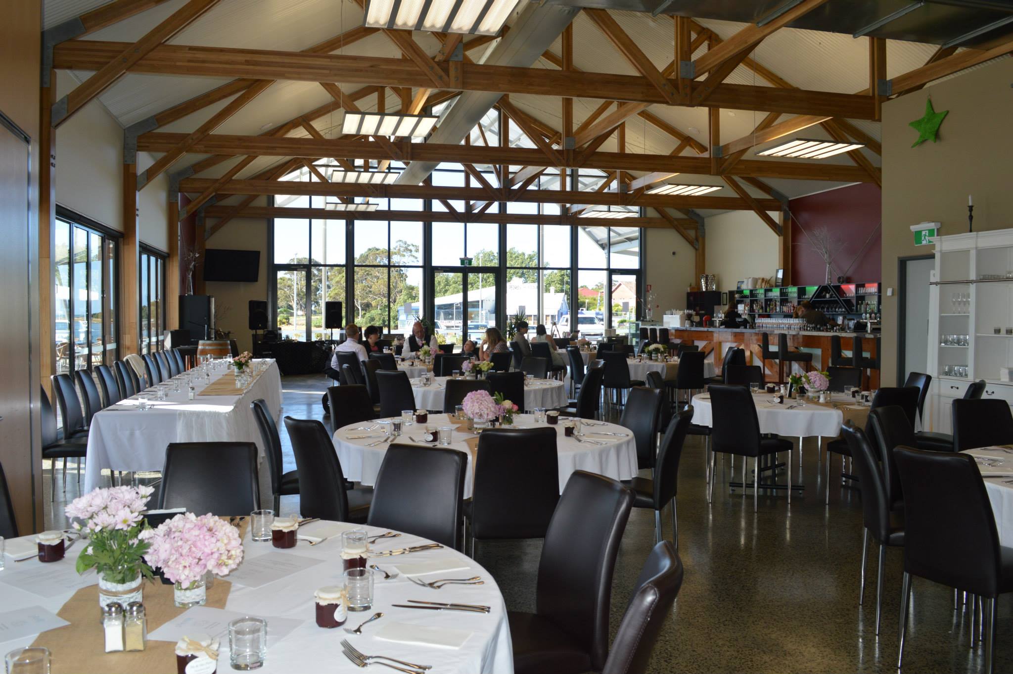 A range of function and meeting spaces that can accommodate groups from 10 to 400 and can be utilised as a single venue or a venue with multiple spaces and breakout options.