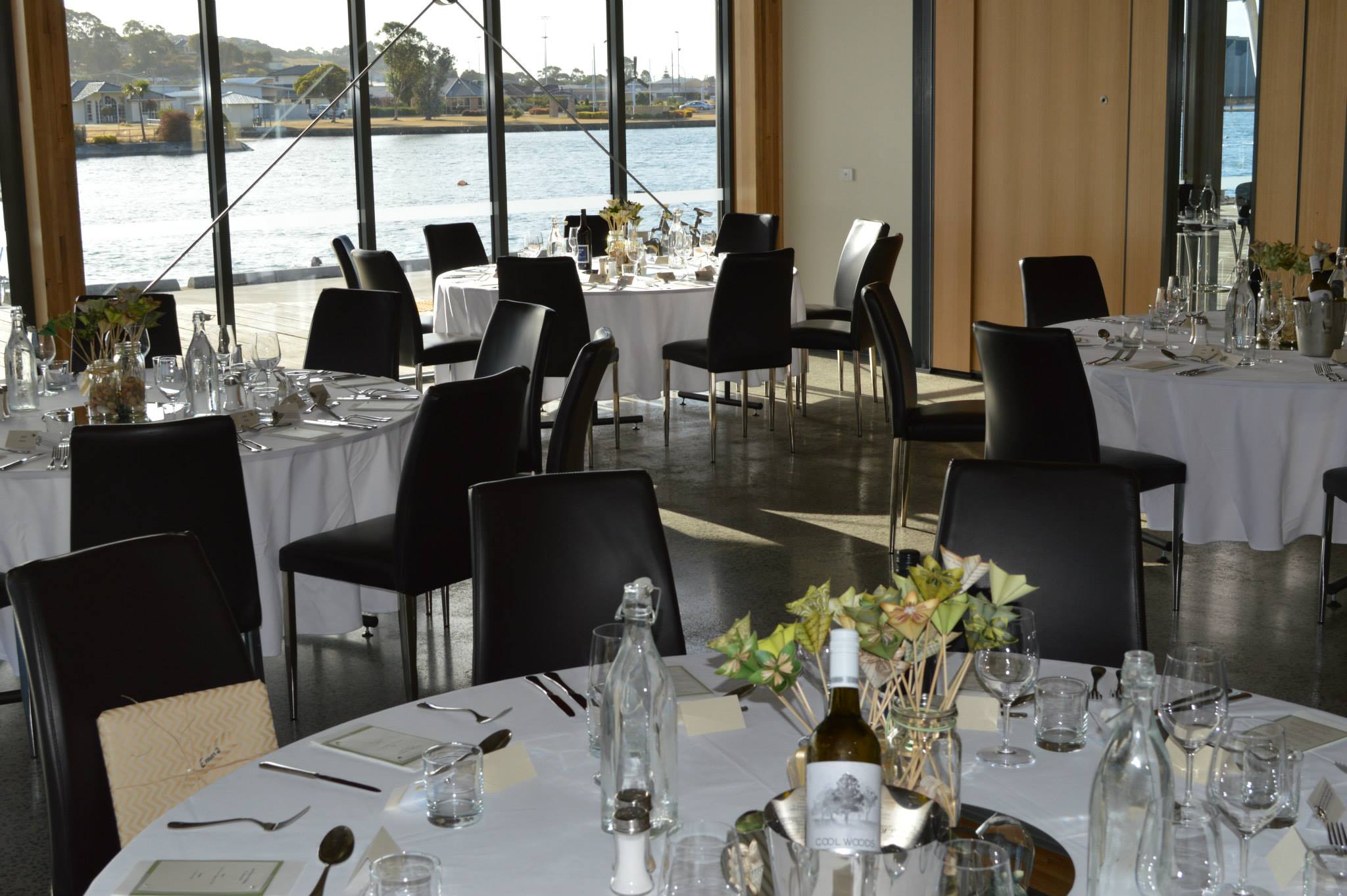 Our diverse range of menus showcase fresh, seasonal, local Tasmanian produce in classic dishes with a modern twist.
