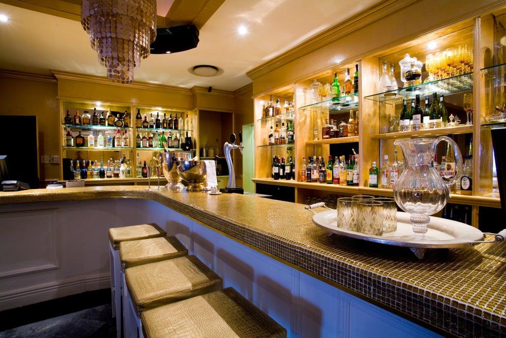 Daddy Cool Bar & Sky Bar